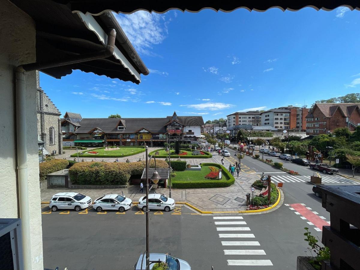 Apartamento Oppitz - No Coracao De Gramado Junto Da Rua Coberta Exterior foto